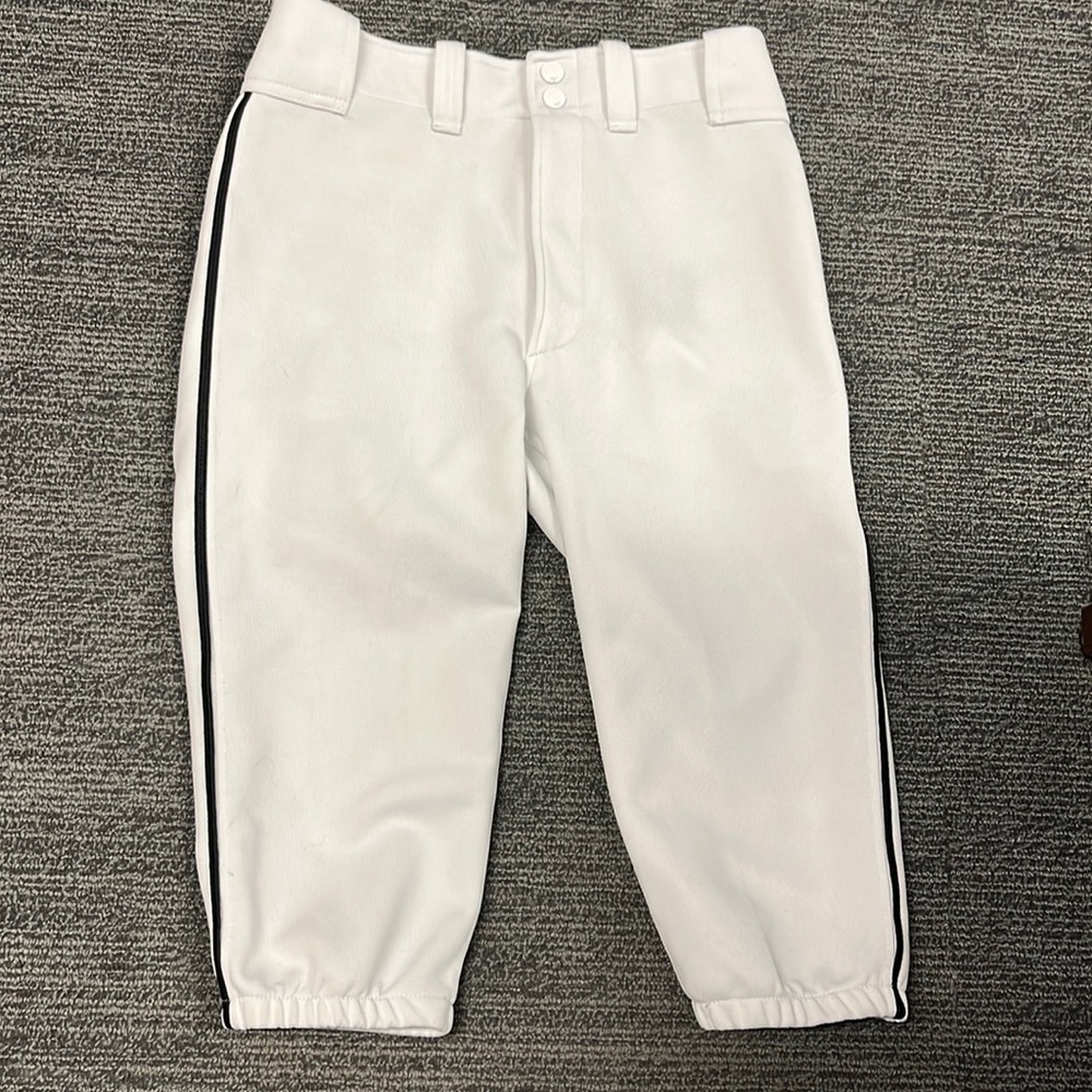 Mizuno Youth XL knickers with black piping